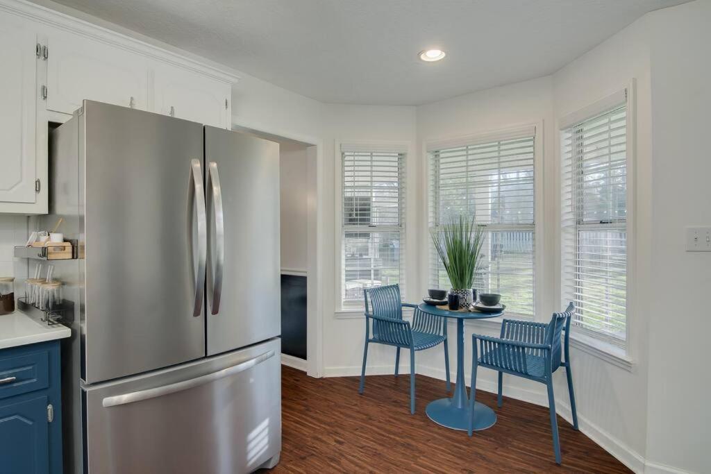 Holiday home 5min Drive To An Golf Club L Pet-friendly L Big Backyard, Bbq & Fun Activities